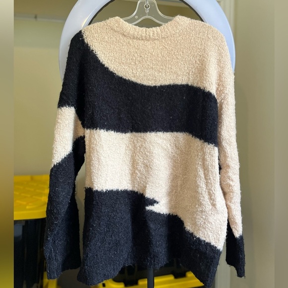 Apiece Apart Superfine Alpaca Elle Textured Sweater Abstract Print - Picture 11 of 16